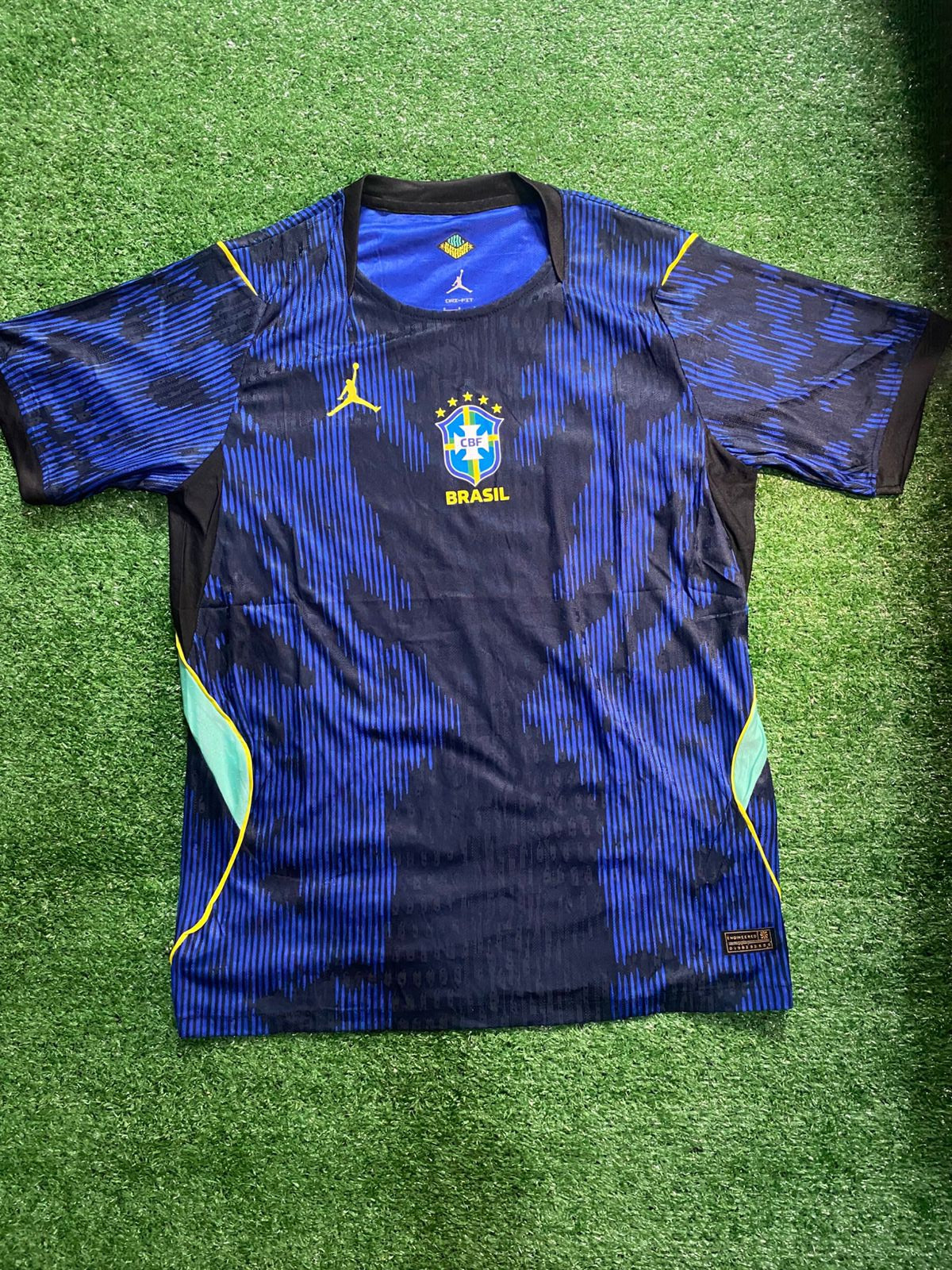 Camisa Brasil 2026 II Azul - Versão Jogador